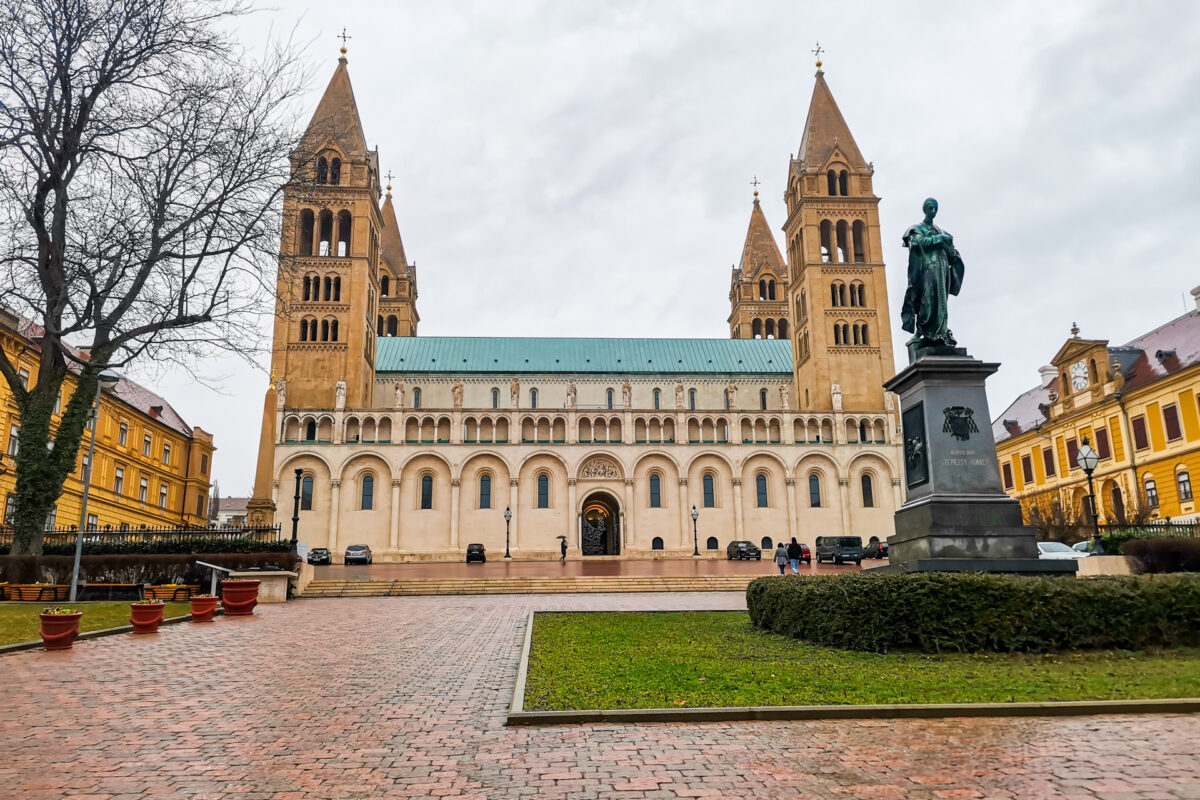 Pécs varázslatos utcáin: Egy mecseki kaland történetei